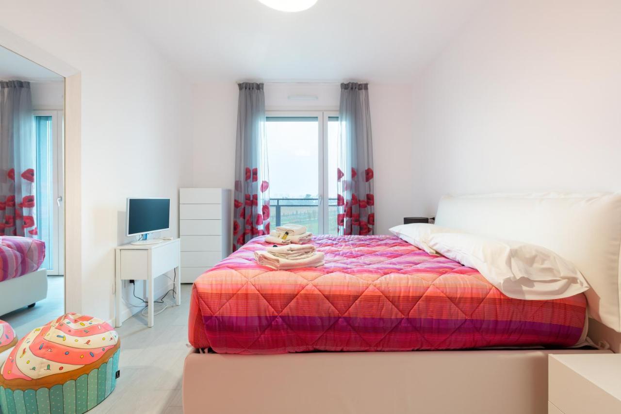 Fiera Flat With Garage Appartamento